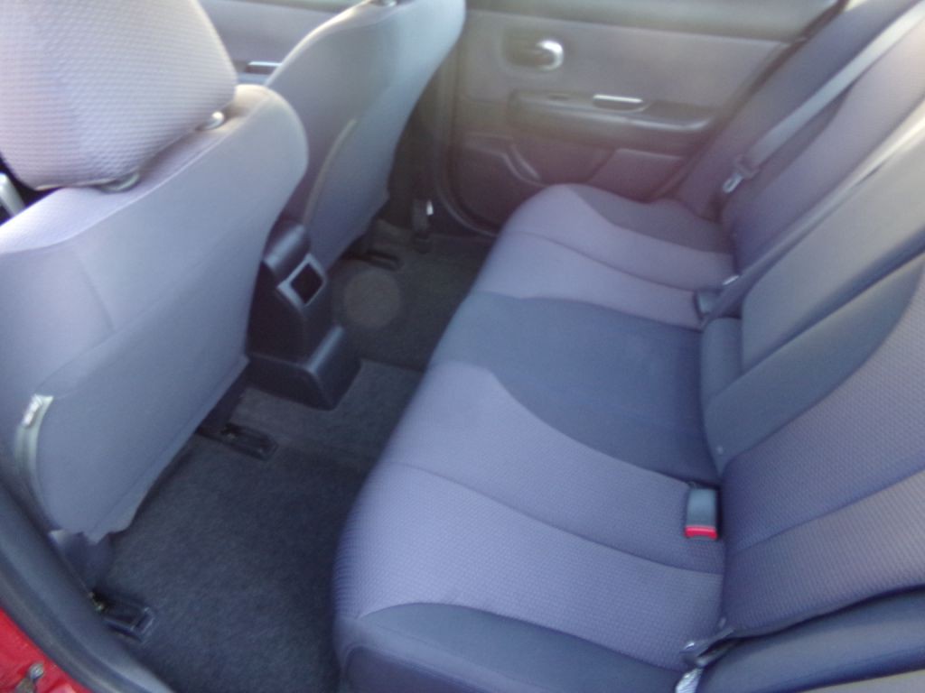 2007 Nissan Versa Image 8
