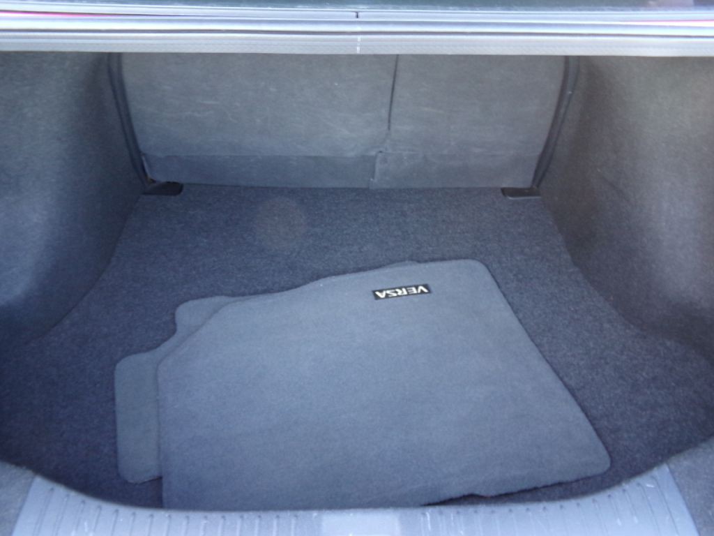 2007 Nissan Versa Image 16