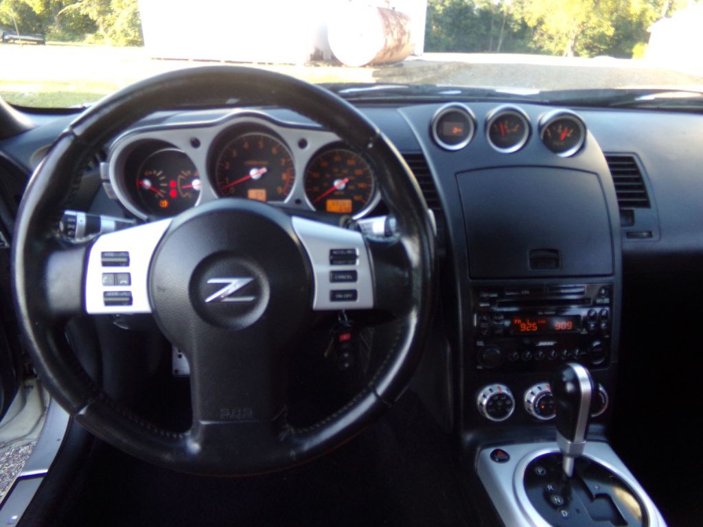 2007 Nissan 350Z Image 8