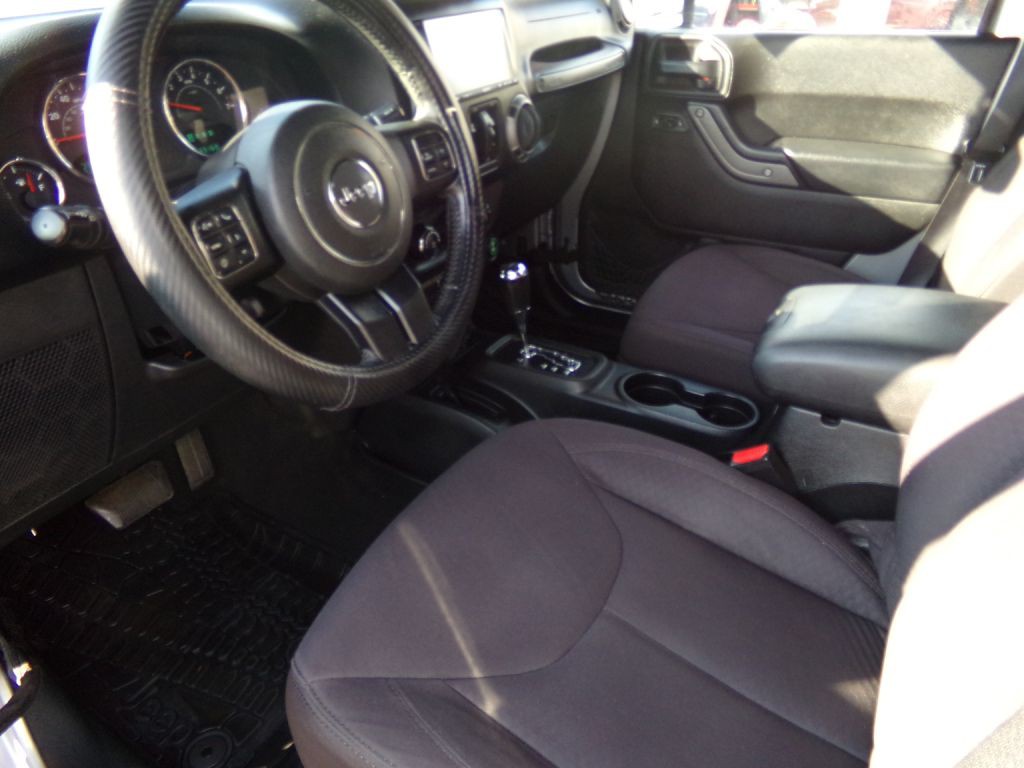 2014 Jeep Wrangler Unlimited Image 5