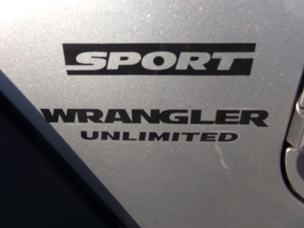 2014 Jeep Wrangler Unlimited Image 20