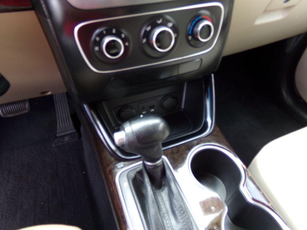 2014 Kia Sorento Image 9