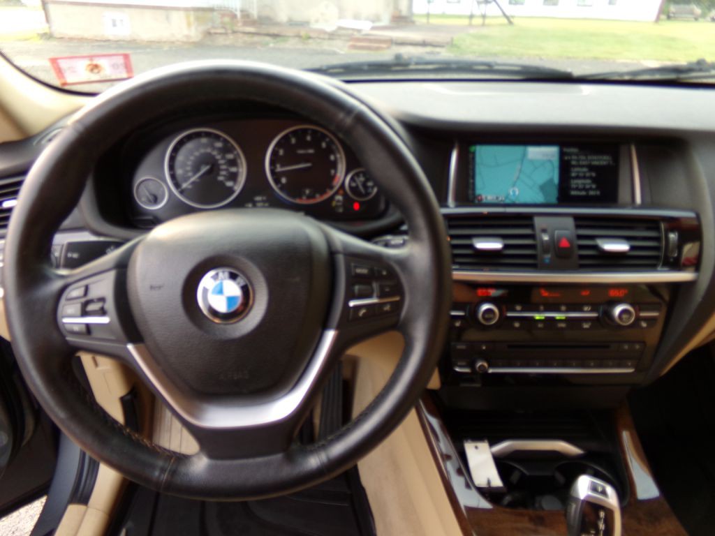 2016 BMW X3 Image 9