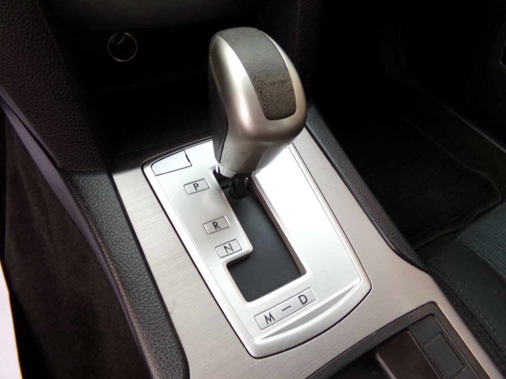 2013 Subaru Legacy Image 12