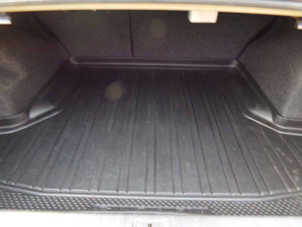 2013 Subaru Legacy Image 17