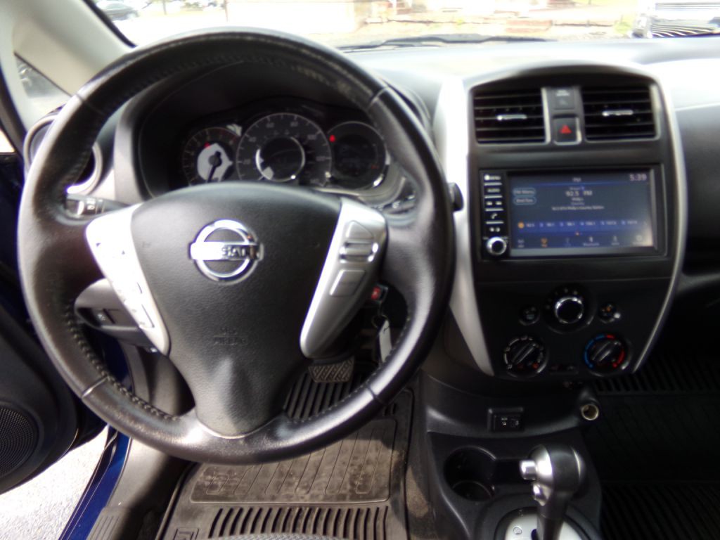 2019 Nissan Versa Image 7