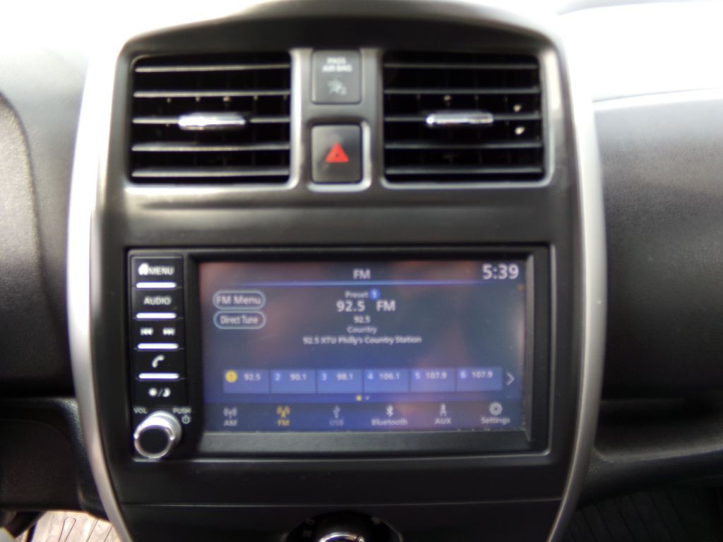 2019 Nissan Versa Image 8