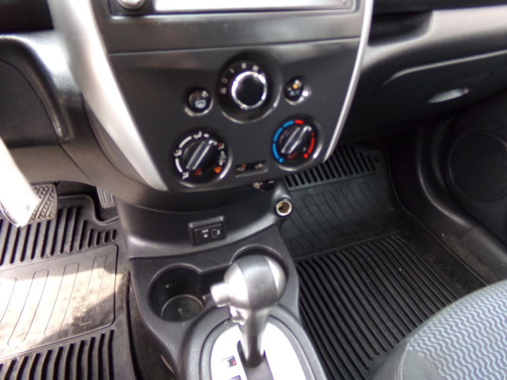 2019 Nissan Versa Image 9
