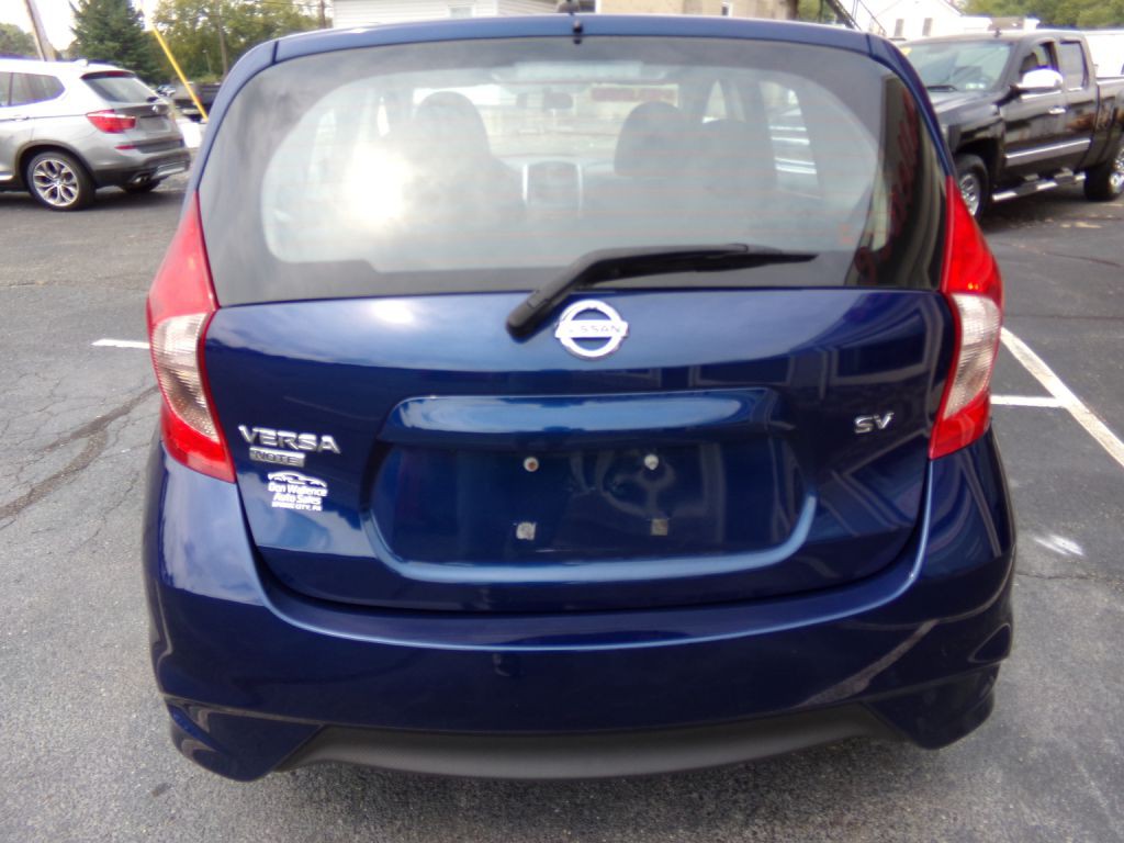2019 Nissan Versa Image 17
