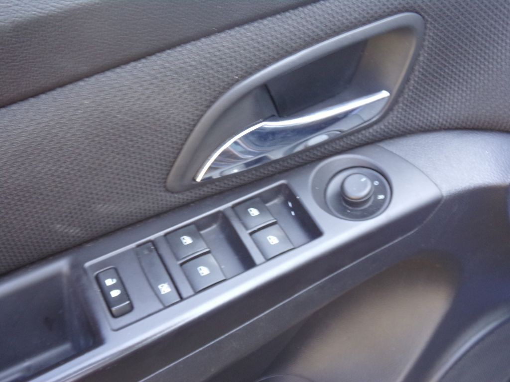 2016 Chevrolet Cruze Image 17