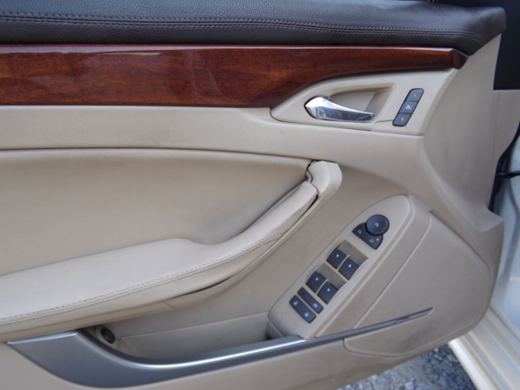 2011 Cadillac CTS Image 14