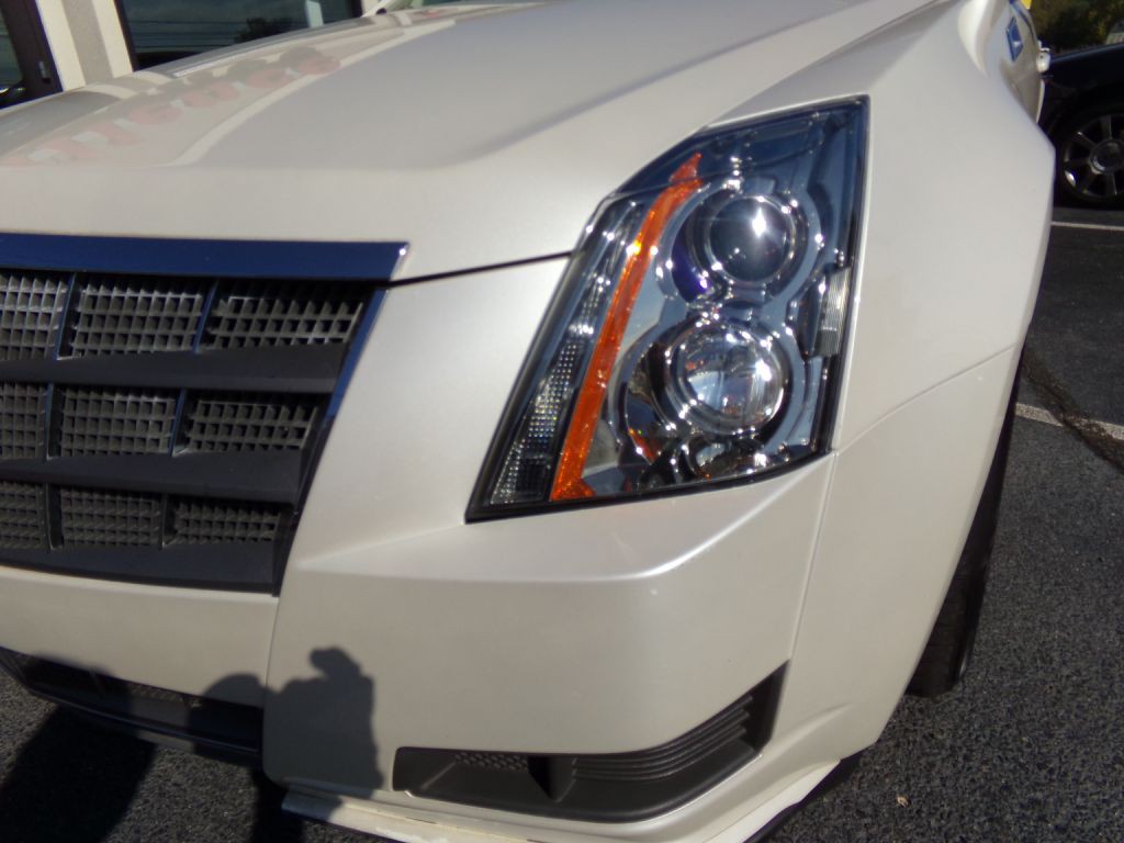 2011 Cadillac CTS Image 18