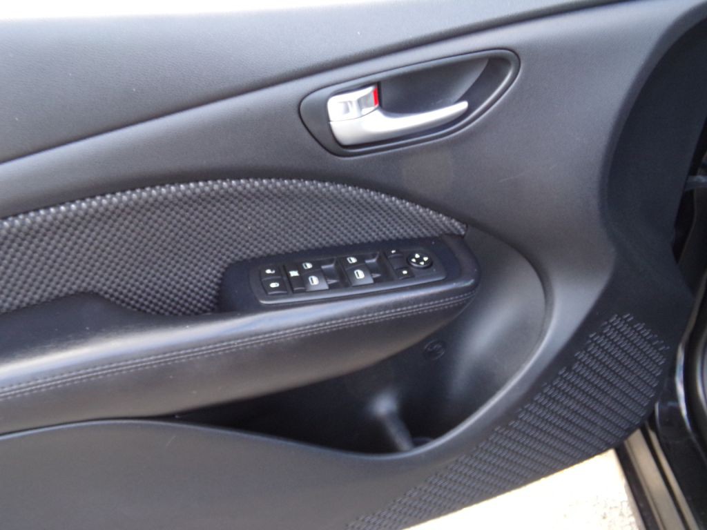 2015 Dodge Dart Image 13