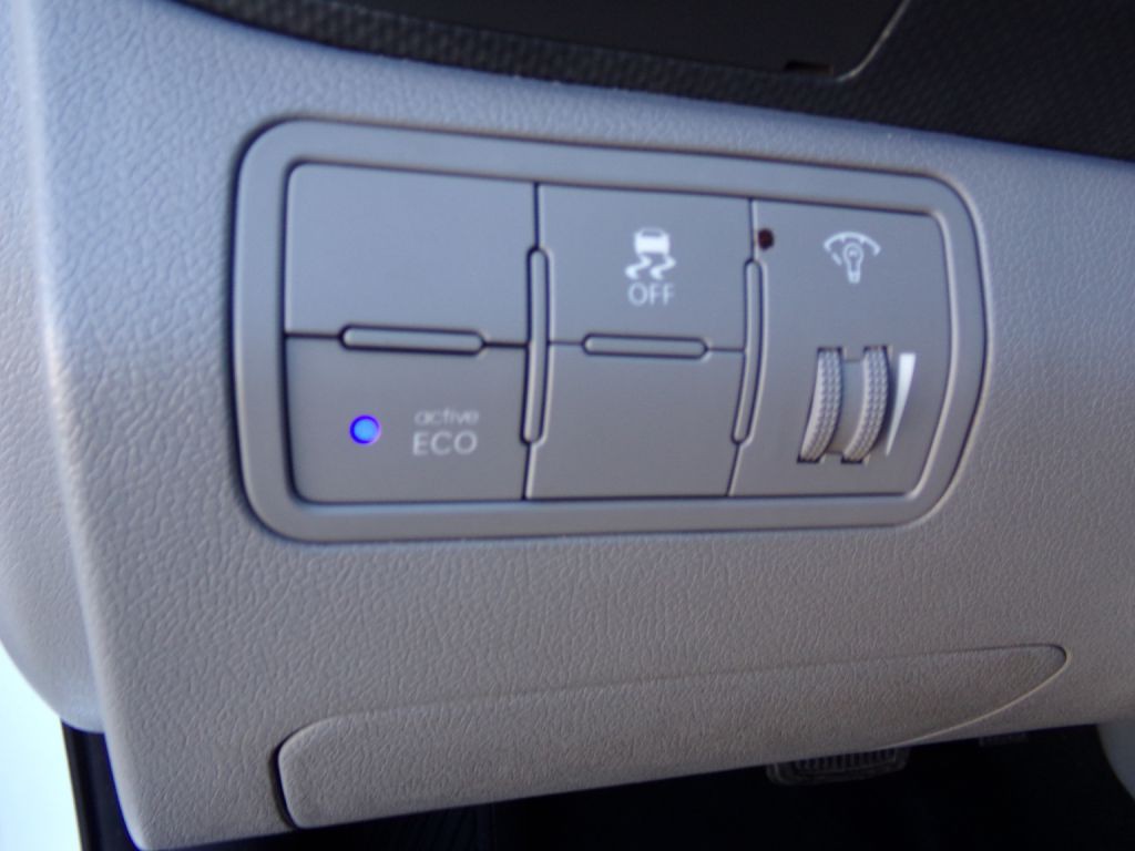 2016 Hyundai Accent Image 11