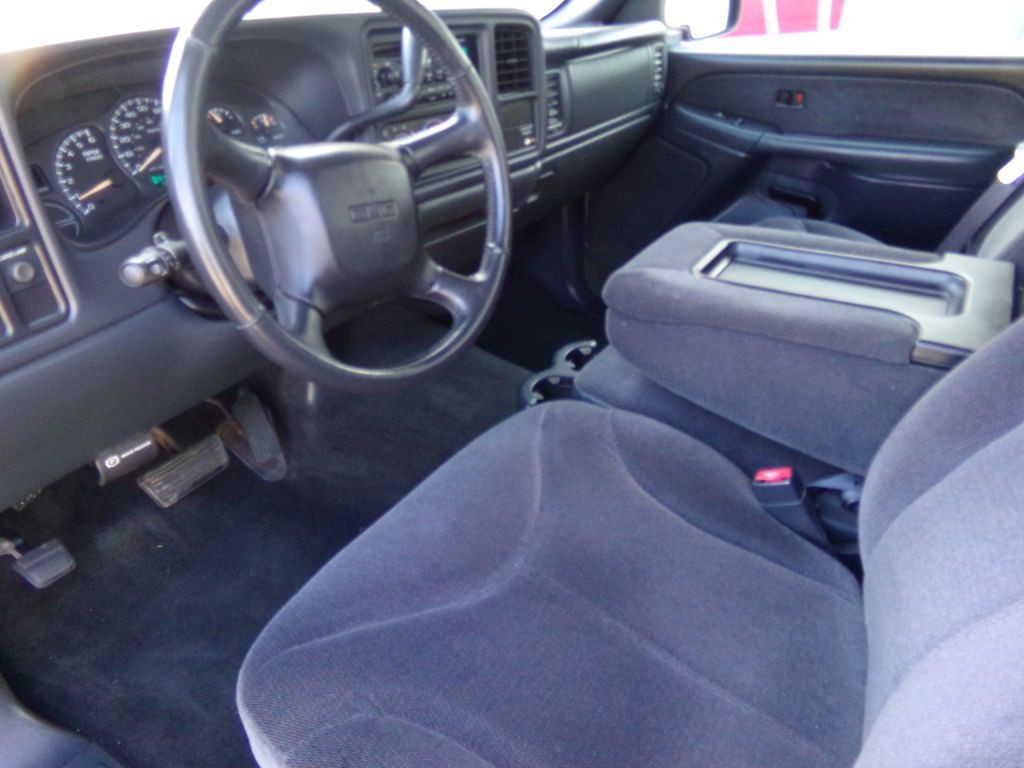 2002 GMC Sierra 1500 Image 5