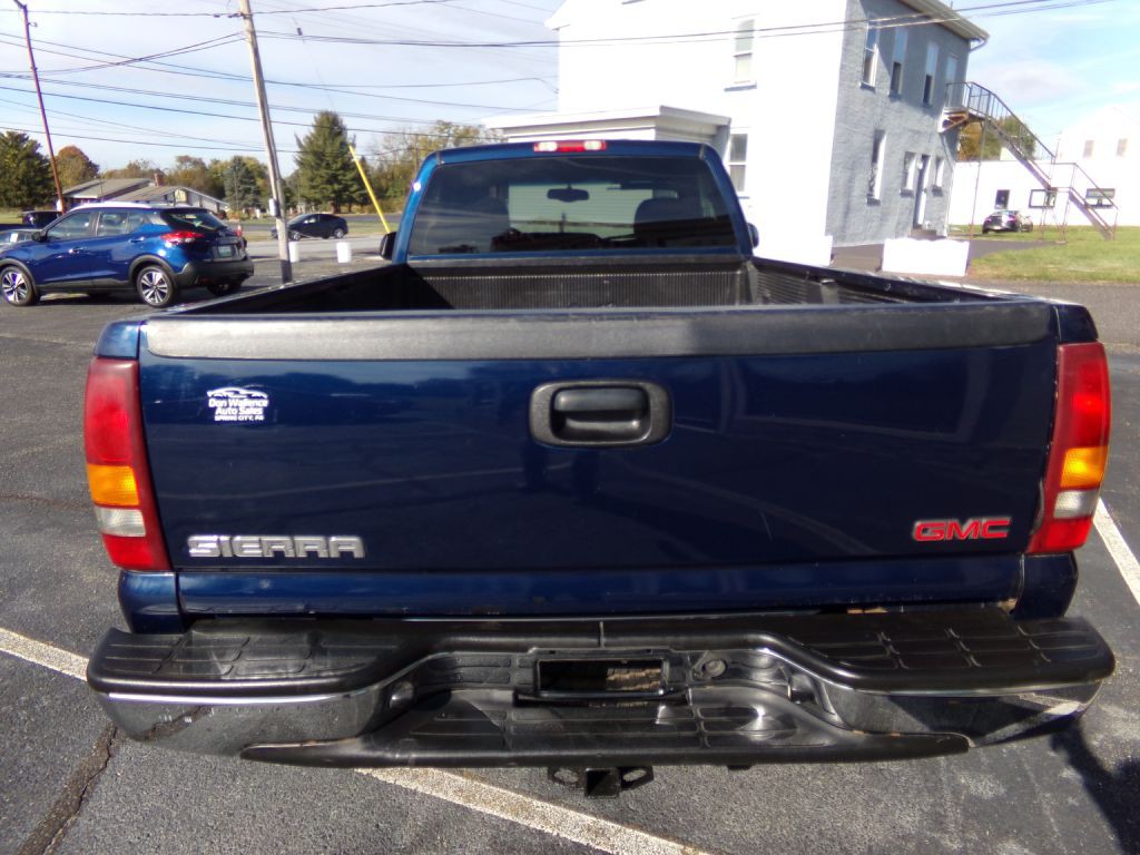 2002 GMC Sierra 1500 Image 11