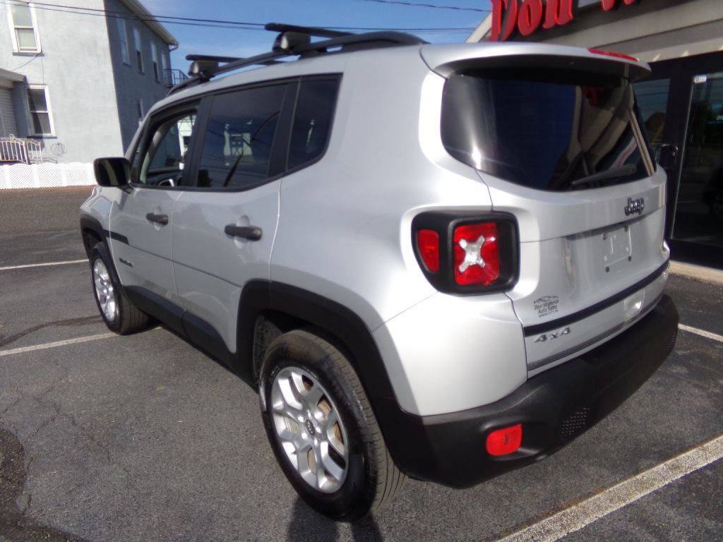 2018 Jeep Renegade Image 2
