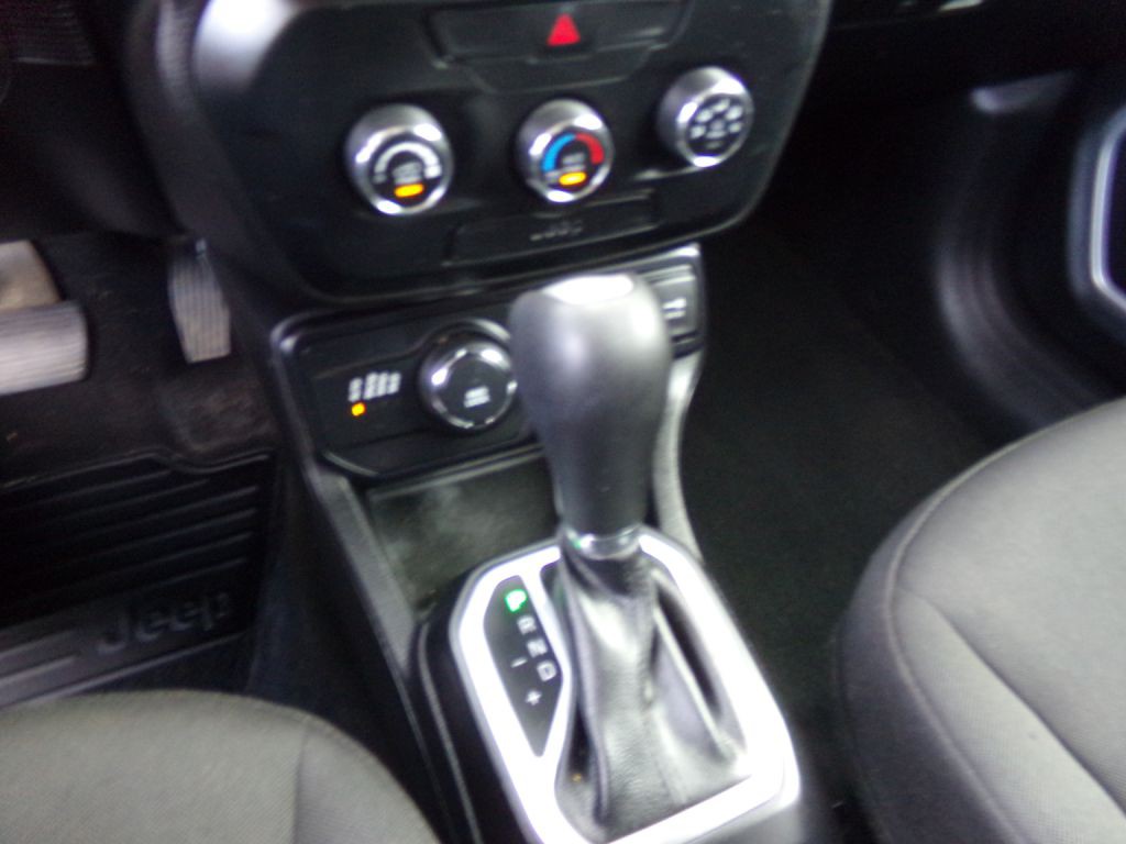 2018 Jeep Renegade Image 9