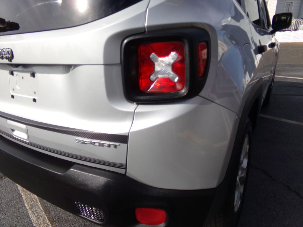 2018 Jeep Renegade Image 20