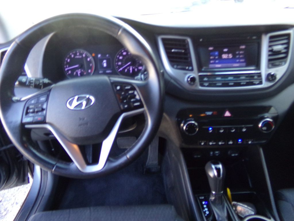 2016 Hyundai Tucson Image 7