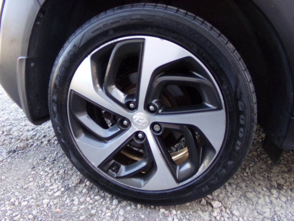 2016 Hyundai Tucson Image 24