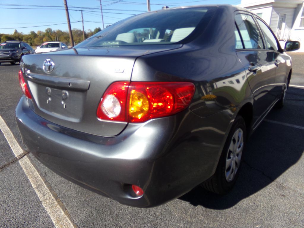 2010 Toyota Corolla Image 3