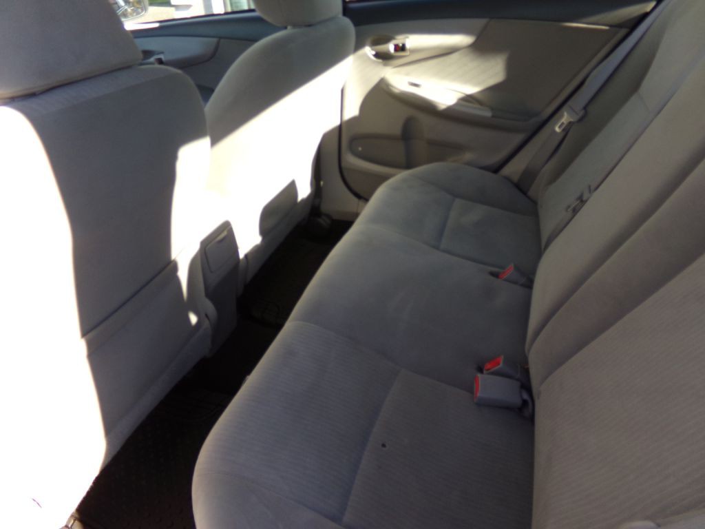 2010 Toyota Corolla Image 6