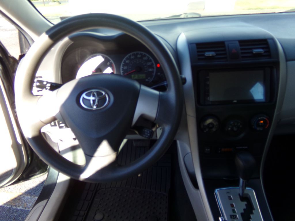 2010 Toyota Corolla Image 7