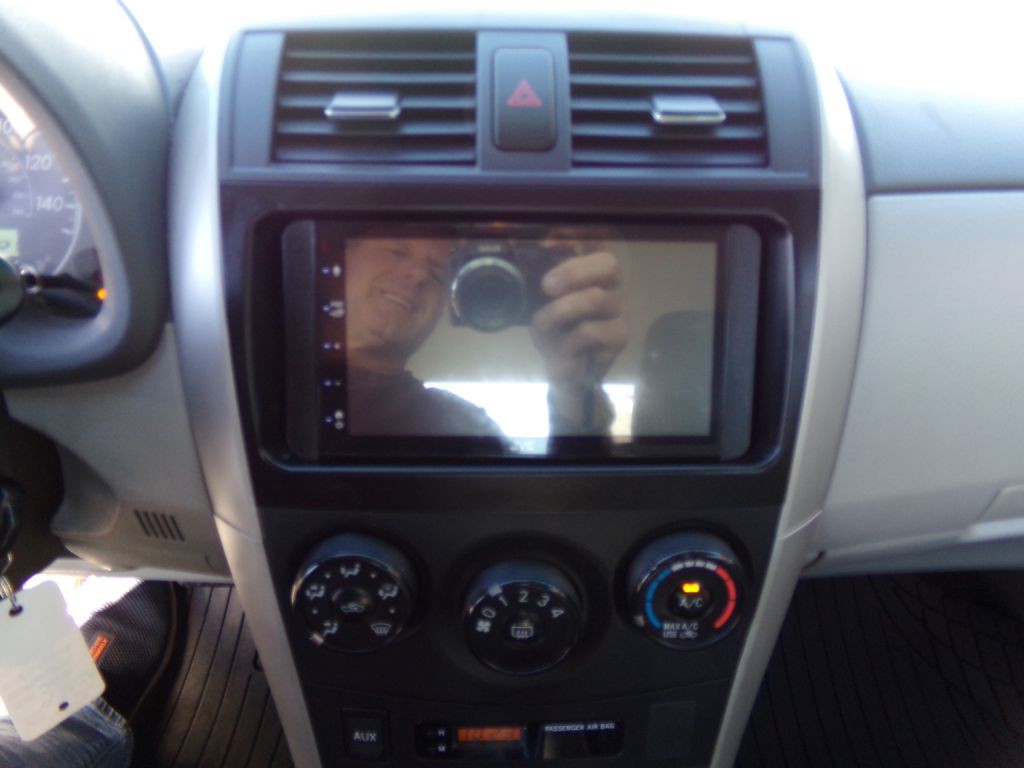 2010 Toyota Corolla Image 8