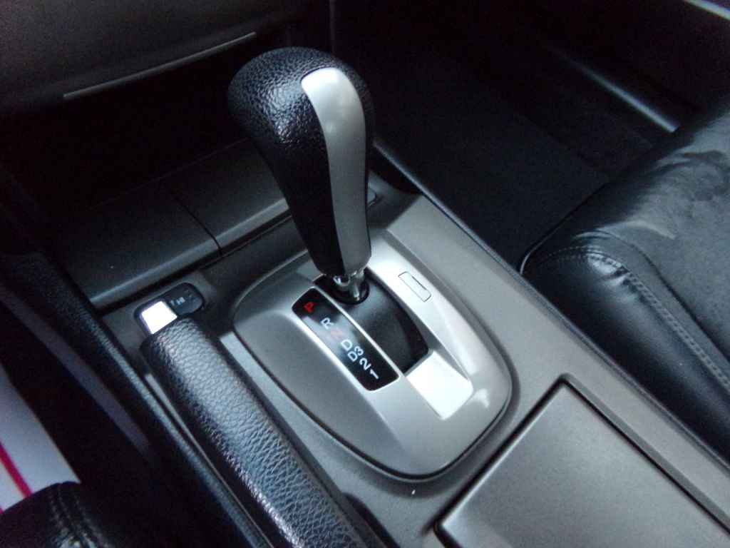 2011 Honda Accord Image 12