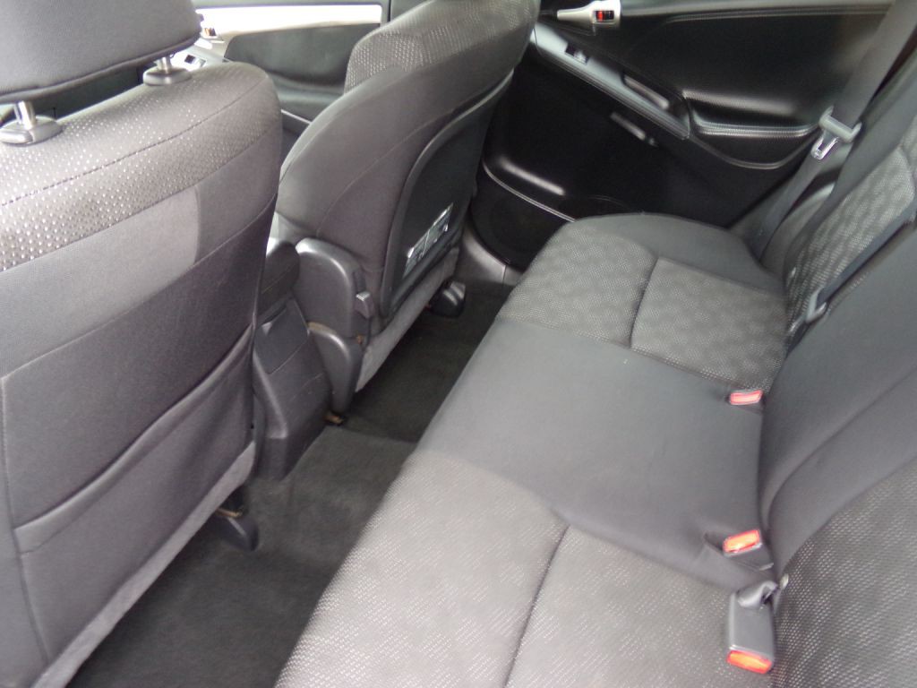 2009 Pontiac Vibe Image 6