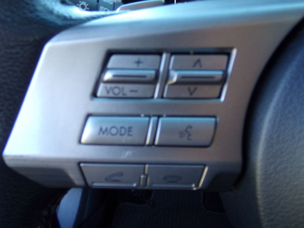 2010 Subaru Outback Image 11