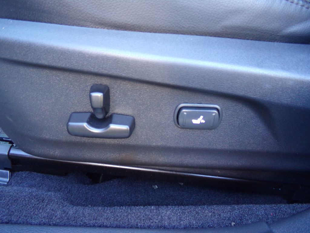 2010 Subaru Outback Image 14