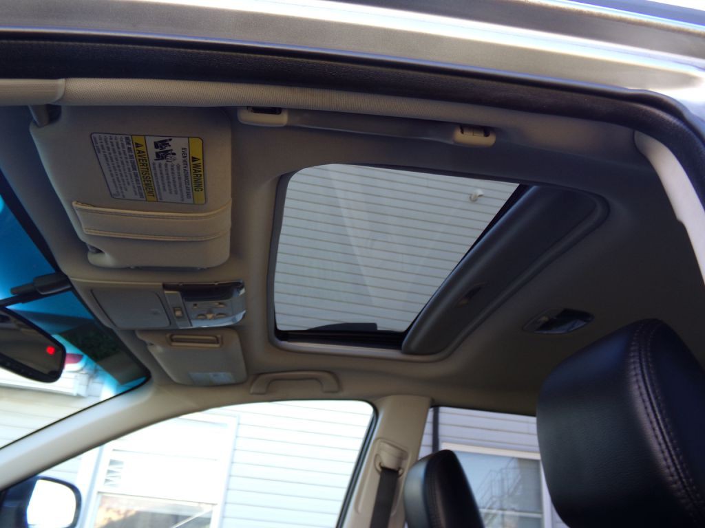 2010 Subaru Outback Image 17