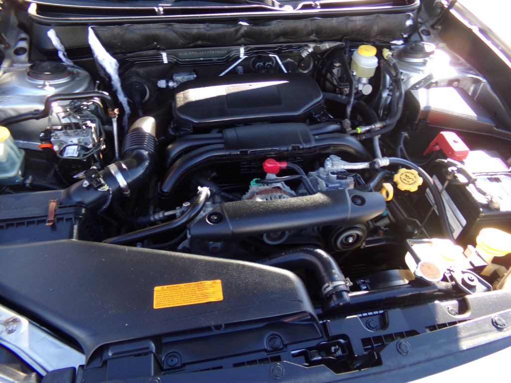 2010 Subaru Outback Image 22