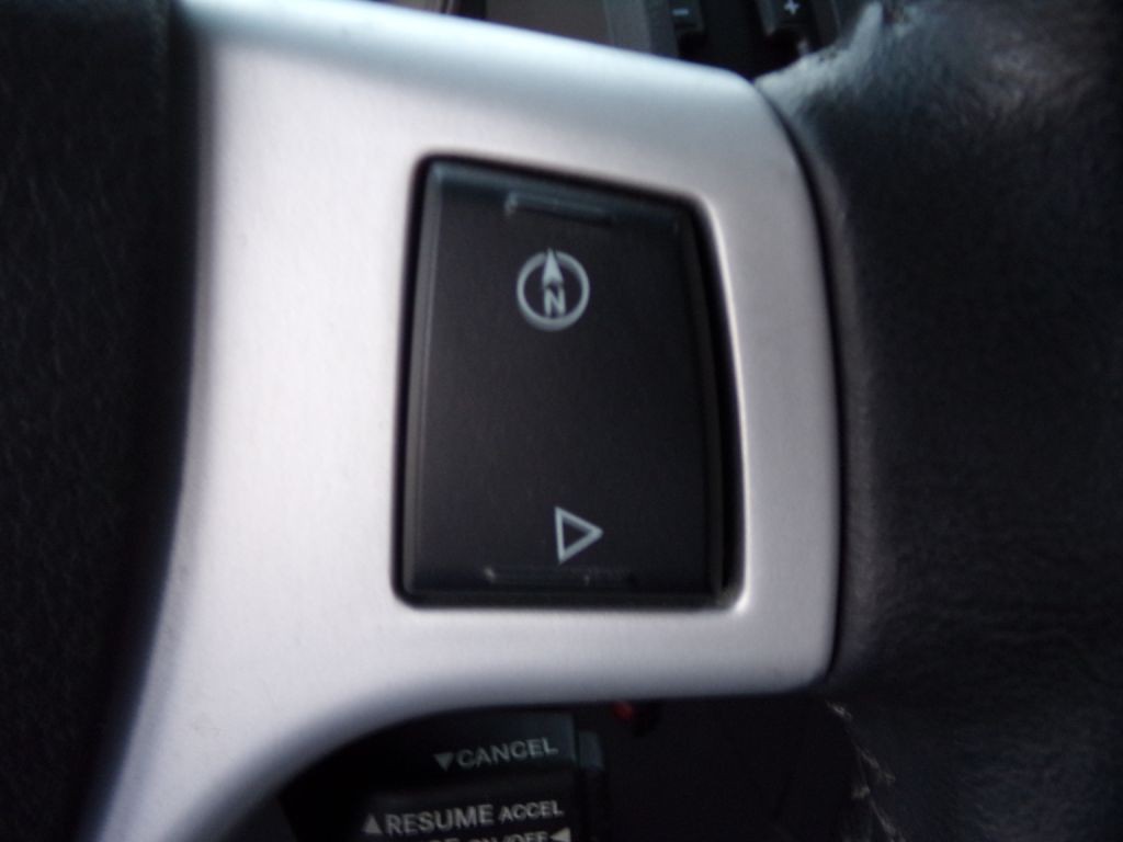 2010 Chrysler Town & Country Image 14