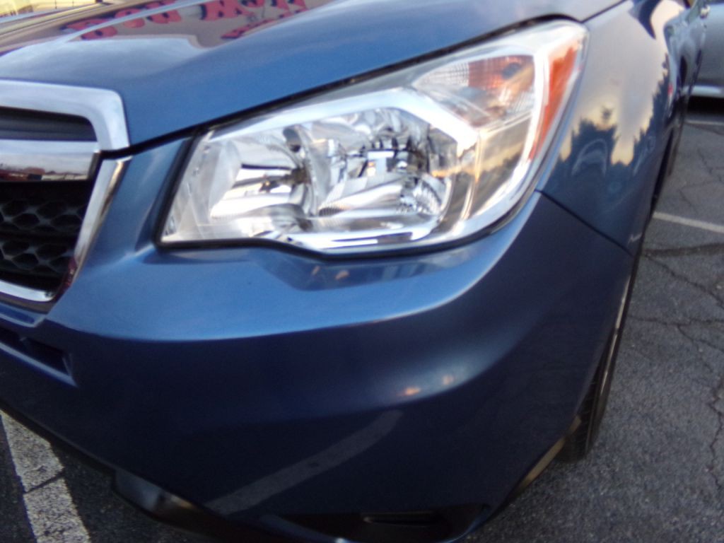 2015 Subaru Forester Image 14