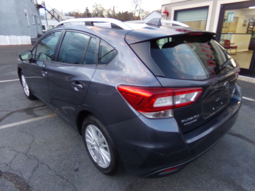 2017 Subaru Impreza Image 2