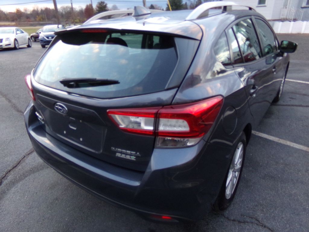 2017 Subaru Impreza Image 3