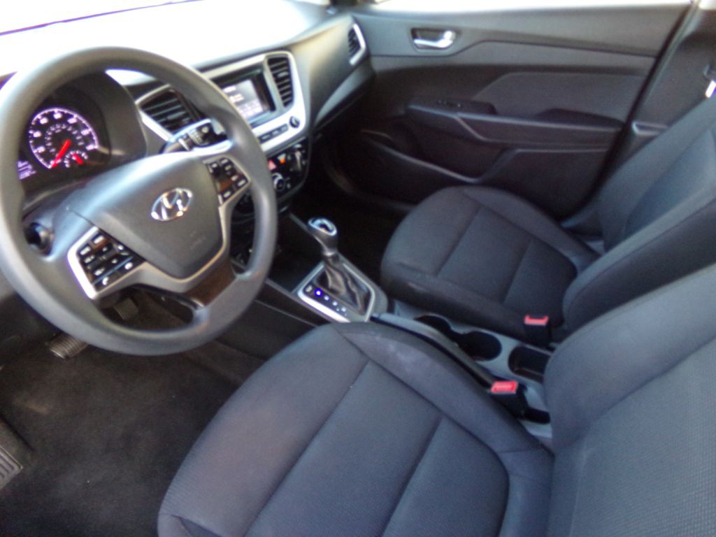 2019 Hyundai Accent Image 5