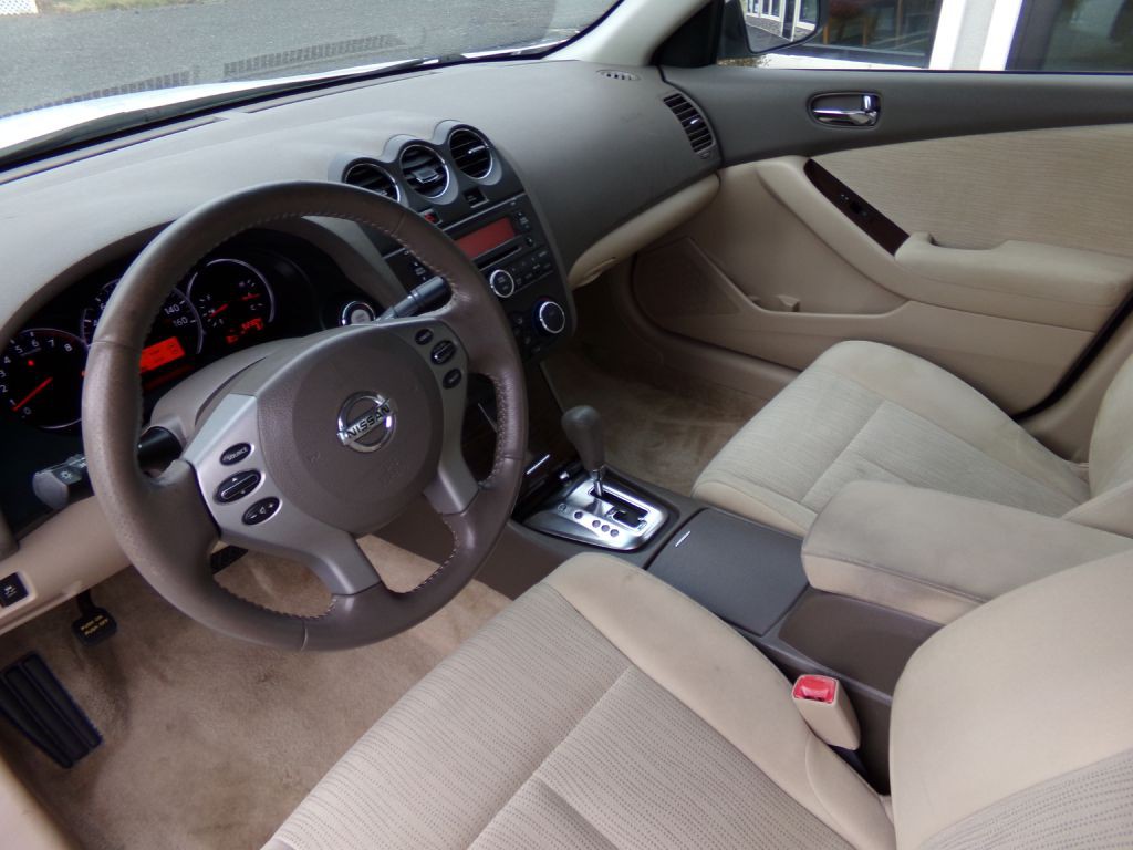 2011 Nissan Altima Image 5