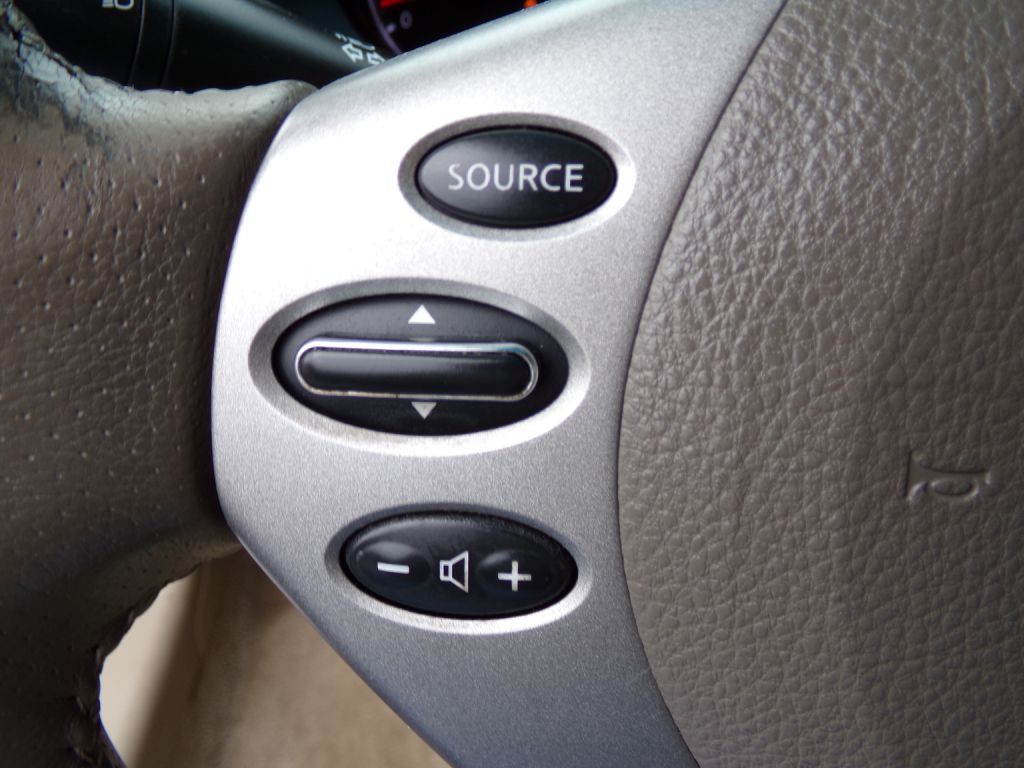 2011 Nissan Altima Image 11