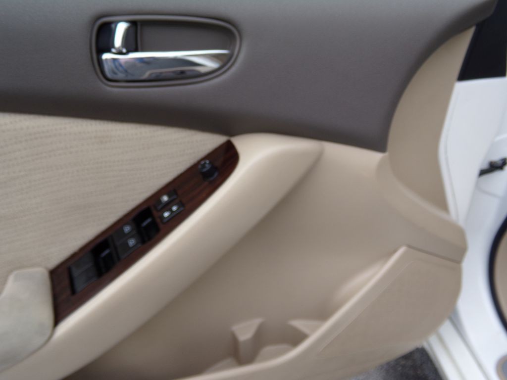 2011 Nissan Altima Image 13