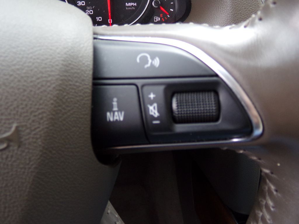 2013 Audi Q5 Image 12