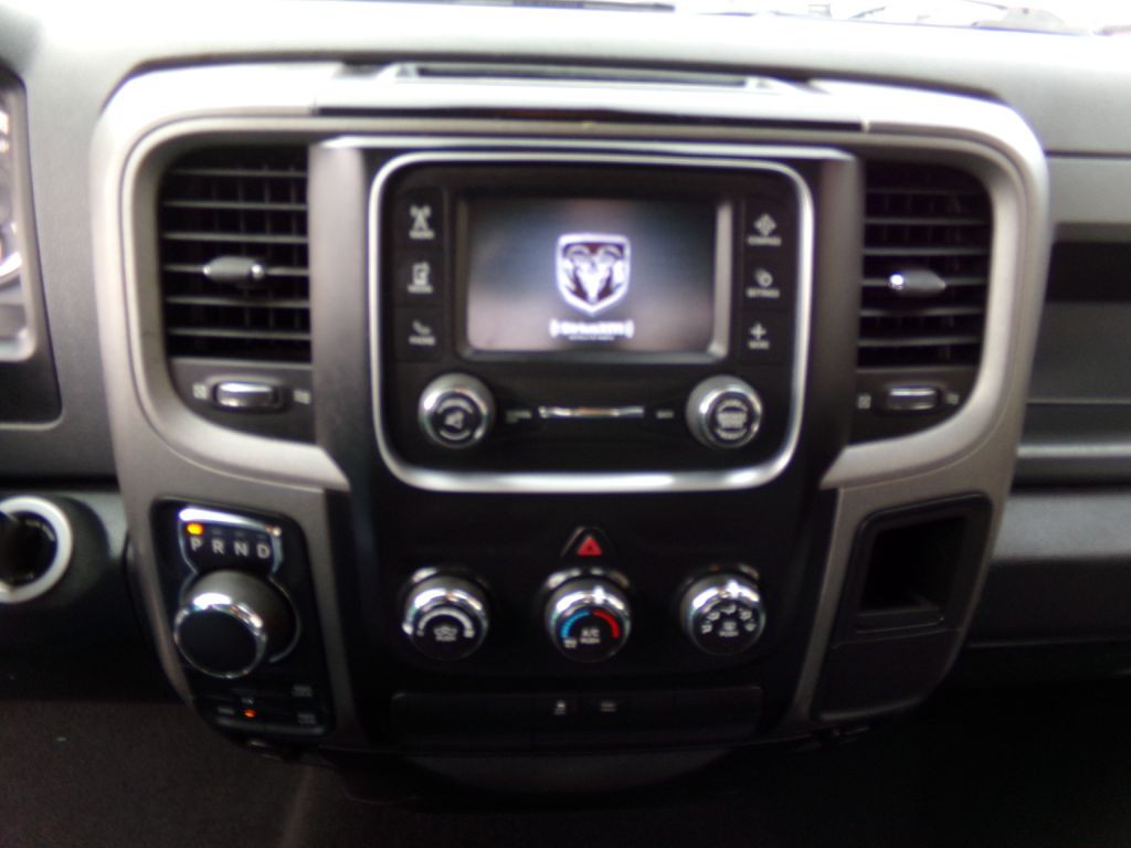 2015 RAM 1500 Image 8