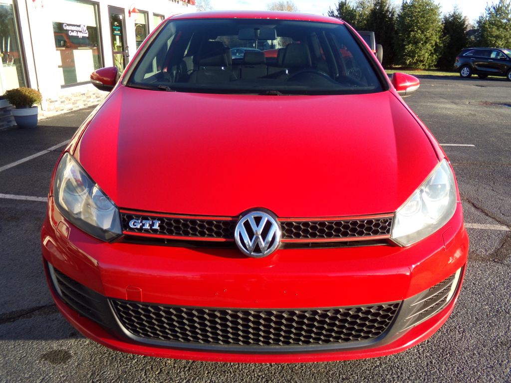 2011 Volkswagen GTI Image 6