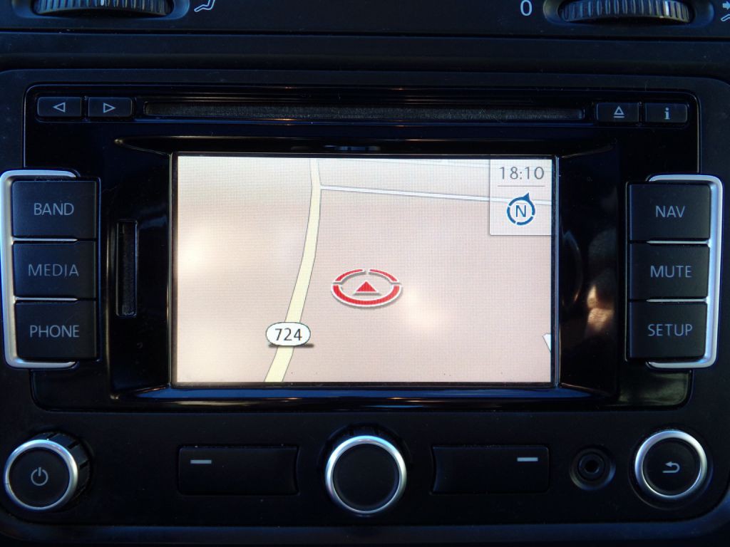 2011 Volkswagen GTI Image 12