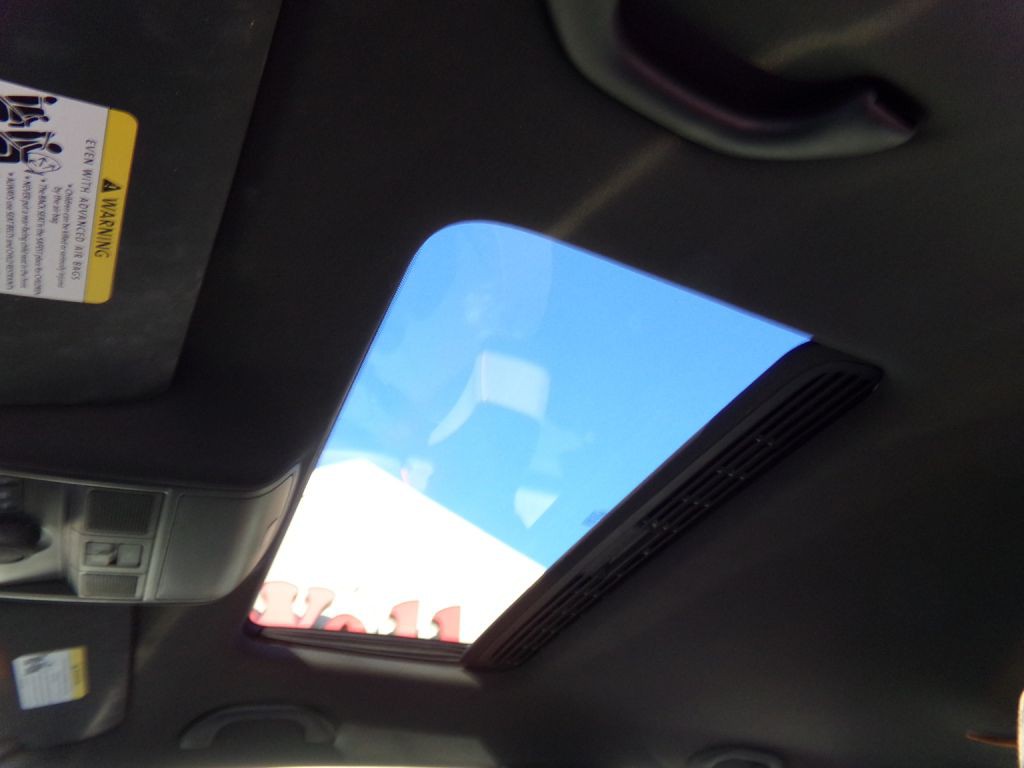 2011 Volkswagen GTI Image 17