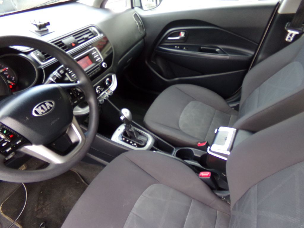 2016 Kia Rio Image 5