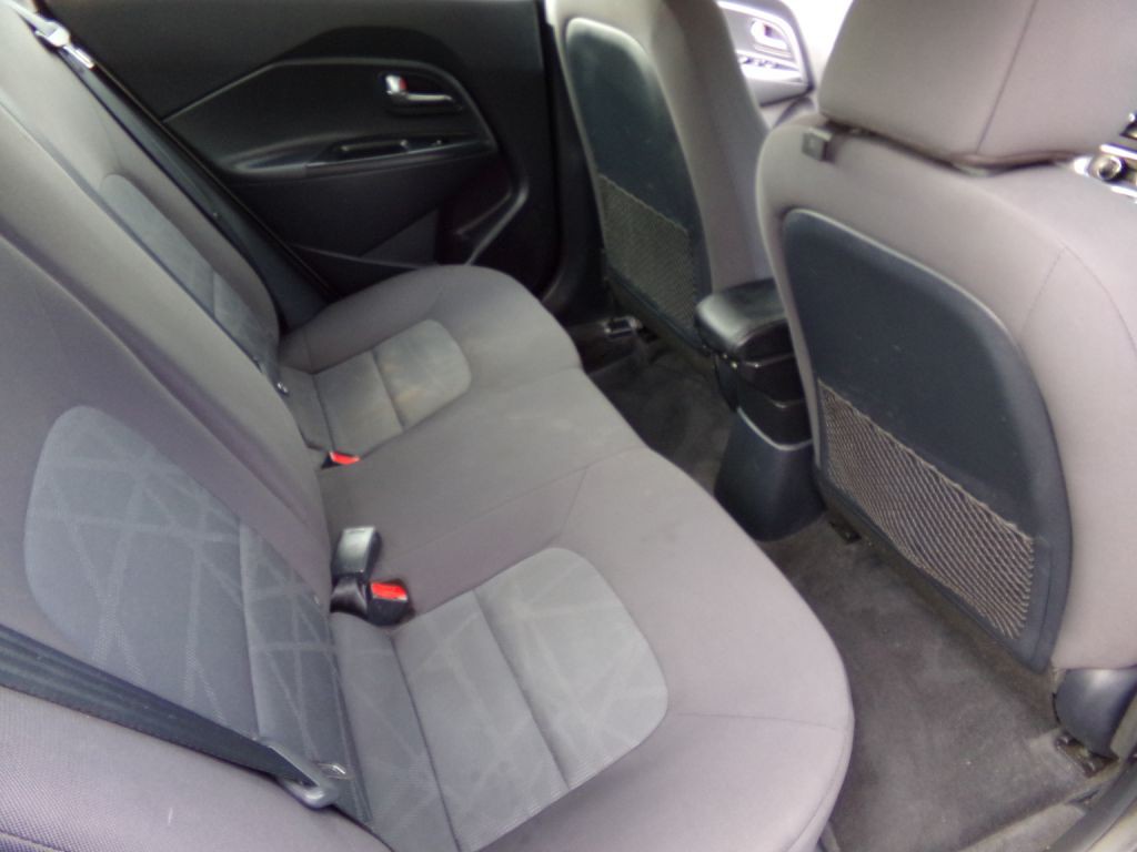 2016 Kia Rio Image 6